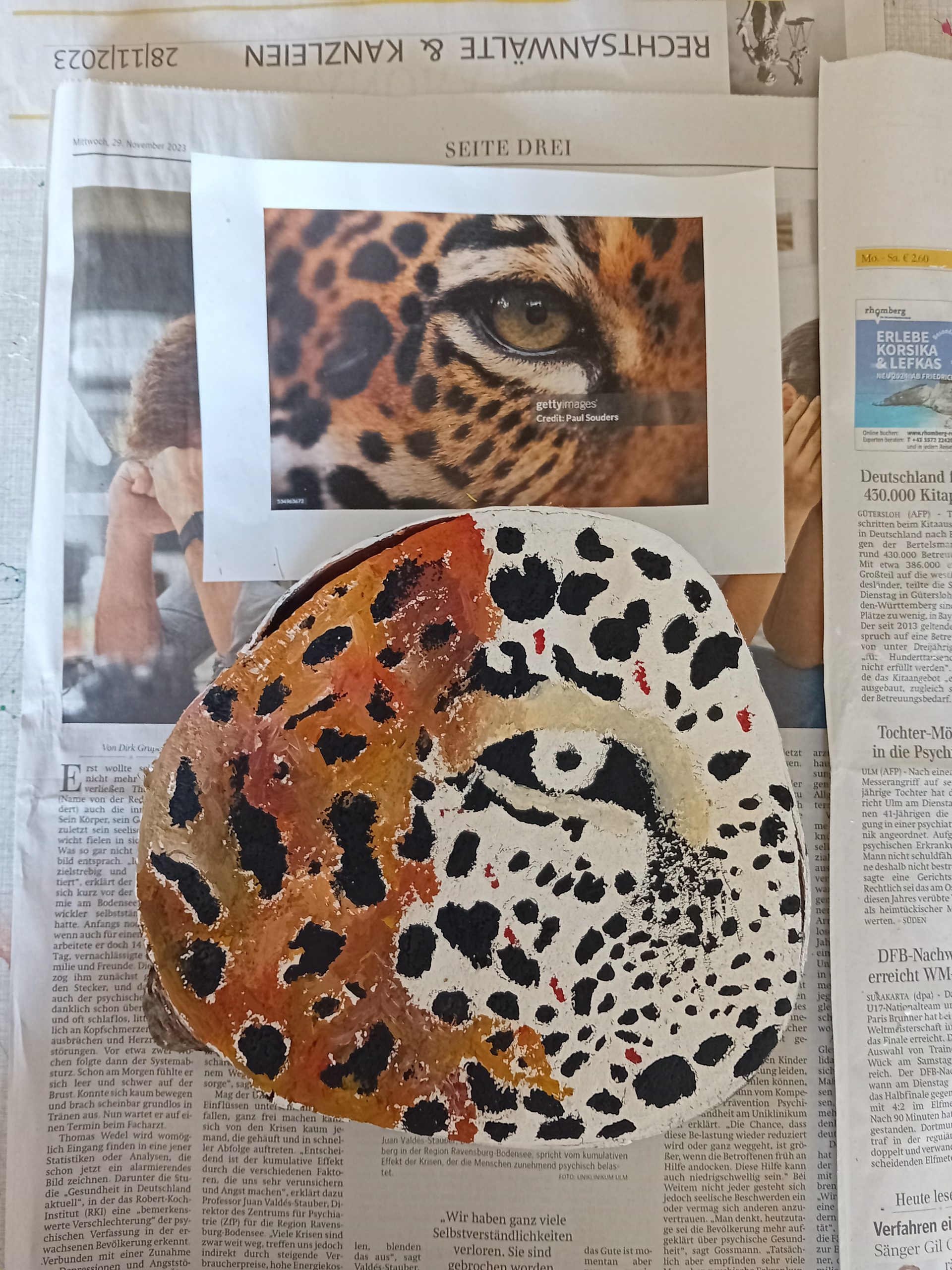 Herbstferien - Tieraugen auf Baumscheiben - ab 8 Jahre